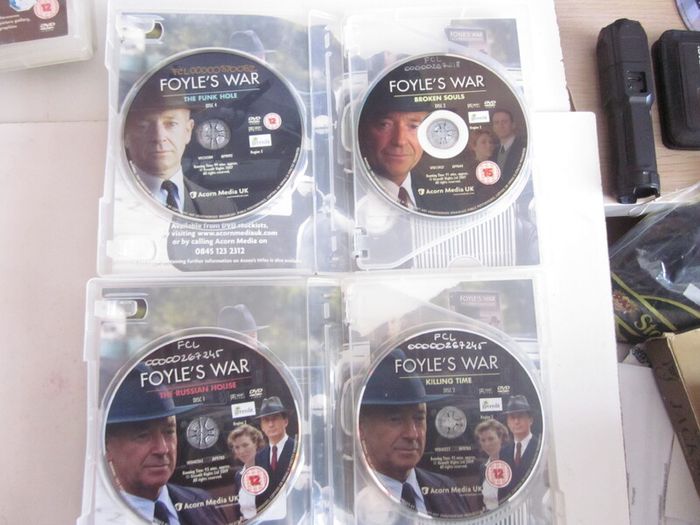 Foyles War Series 1-6 (22 DVD's)