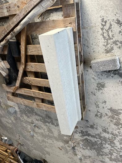 lintels x 4 / sills x 1