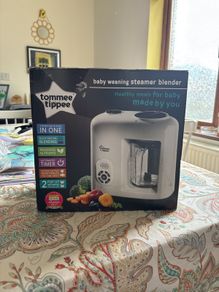 Tommee Tippee baby weaning steamer blender