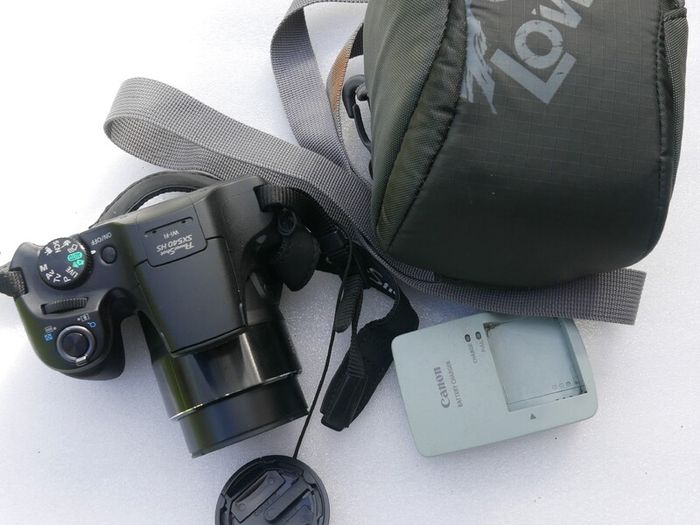 Canon PowerShot SX540 HS Bridge Camera 20MP 50x Optical Zoom Y2K Style Compact Photography Superzoom with Bag and Charger, SD 16Gb