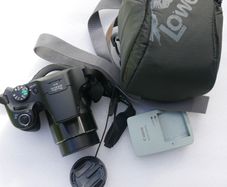 Canon PowerShot SX540 HS Bridge Camera 20MP 50x Optical Zoom Y2K Style Compact Photography Superzoom with Bag and Charger, SD 16Gb