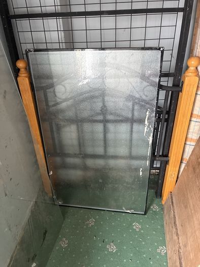Two pains of glass free to take