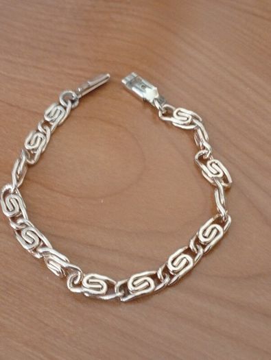 bracelet's