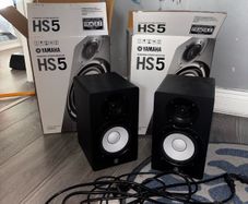 Yamaha HS5 Monitor Speakers