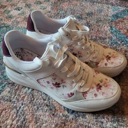 Womens Aldo Trainers Size 9