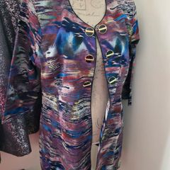Size 16 blazer, padded shoulders