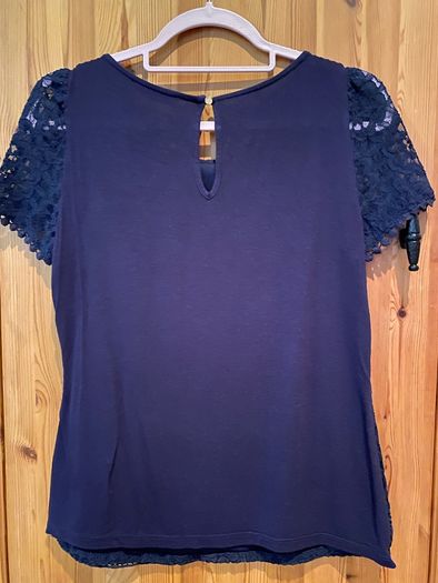 Oasis top