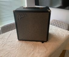 Fender Rumble 25 Bass Amp