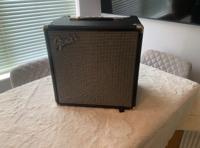 Fender Rumble 25 Bass Amp