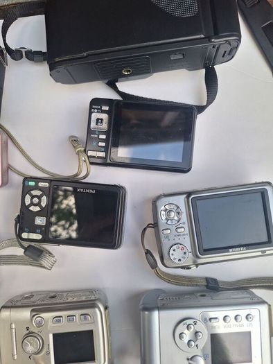 Joblot of digital cameras
