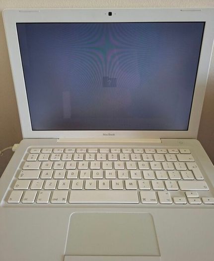 Apple laptop