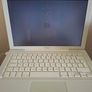 Apple laptop Image 6