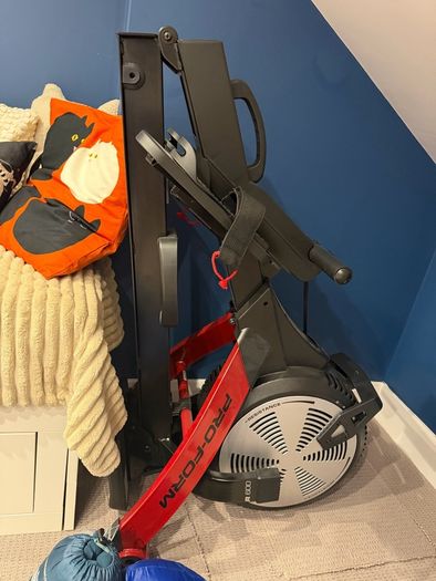 Folding rowing machine proform r600