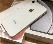 Apple iPhone XR