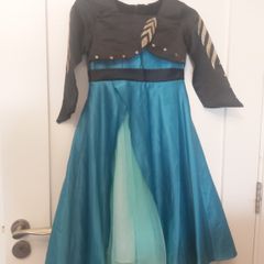 Anna's  Frozen II dress