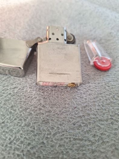 Zippo lighter