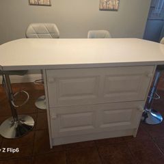 Kitchen island