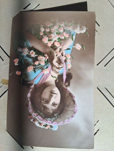 Mega Art Nouveau Postcard Album (197 Pieces)