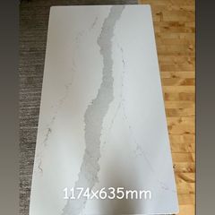 Granite and quartz , Calcatta mammo gold 1174mm x 635mm 20mm thick
