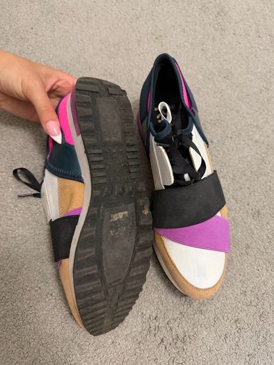 River Island Colorblock Elastic Strap Low-Top Sneakers - Multi-Tone Accent Slip-On Trainers