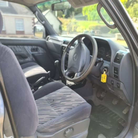 Toyota Land Cruiser 2000