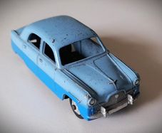 Diecast Vintage Dinky Toys Ford Zephyr Six Mk1 - Fair to Good Original Condition/No Box