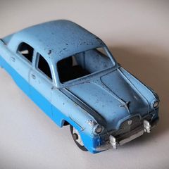 Diecast Vintage Dinky Toys Ford Zephyr Six Mk1 - Fair to Good Original Condition/No Box