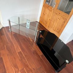 X2 TV/Media stands- Clear & Black