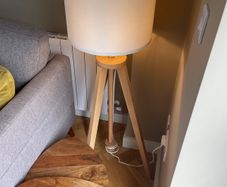 Floor lamp - legs need gluing