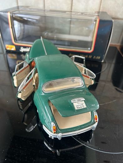 Jaguar diecast