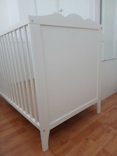Baby cot/crib