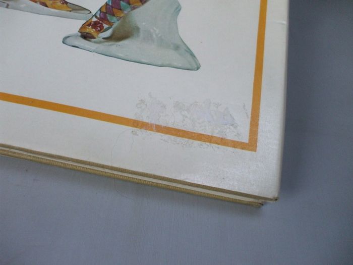 SALE!  PORCELAIN by Hugh Tait (English edition)