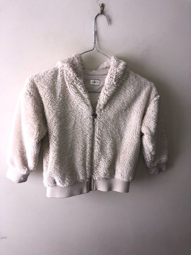 Furry hoody (age 5-6)