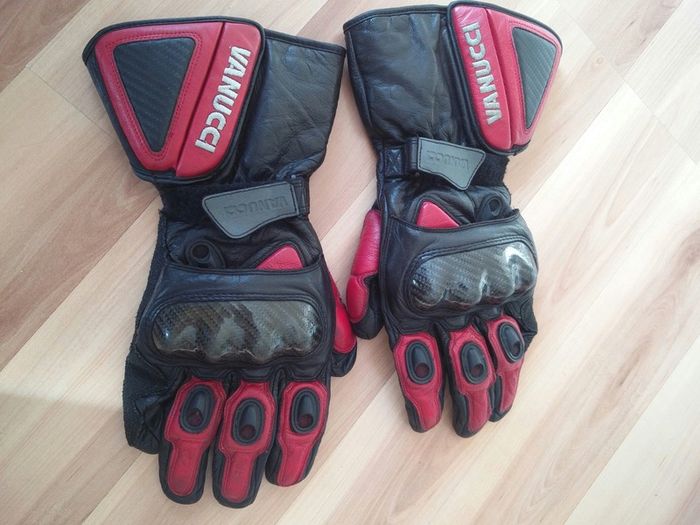 VANUCCI Leather Gloves
