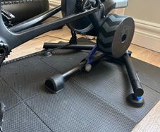 Wahoo KICKR Smart Trainer (v5)  450