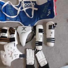 Teakwondo gears for 6-8 year old