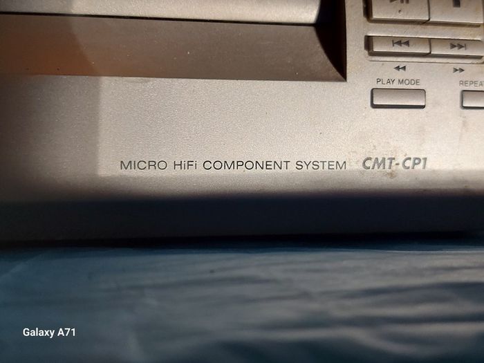 Sony Micro Hifi System Model CMT-CP1, Radio, CD and Tape with Two Philips Speakers Model FWB-C355-01 in excellent condition