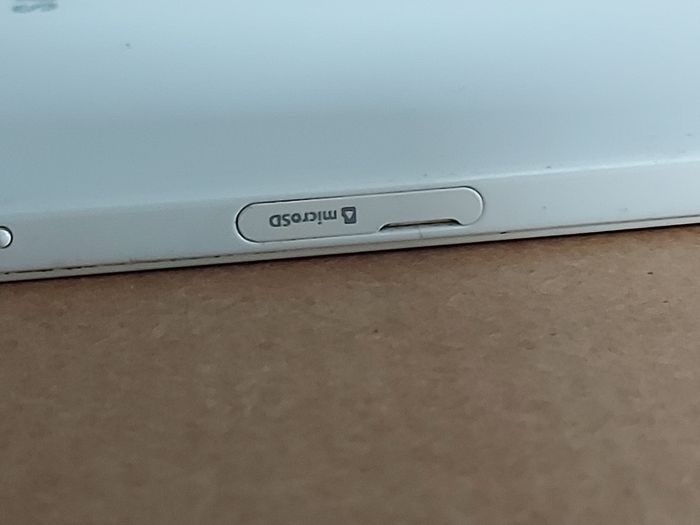Samsung Galaxy Tab A6, Model SM-T580, FRP Google Locked, Scratches-cracks on display, but touchscreen works fine