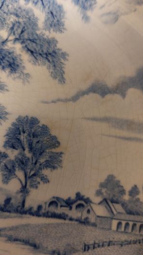 Fabulous Vintage Arklow Pottery Blue and White 9 Inch Wall Plate in an Classic Style Landscape Pattern with a Country Scene