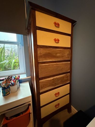 Walnut drawer chest
