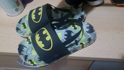 Junior batman sandals size uk 12