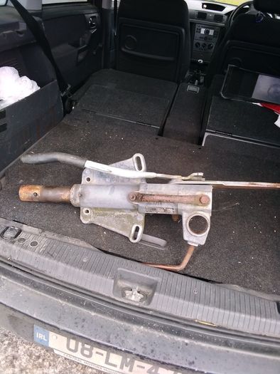 Knott horsebox trailer hitch .