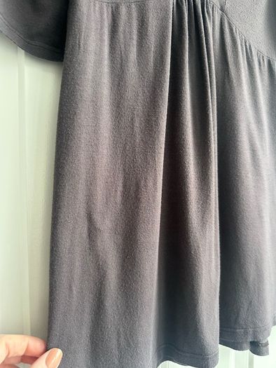 Grey Warehouse top