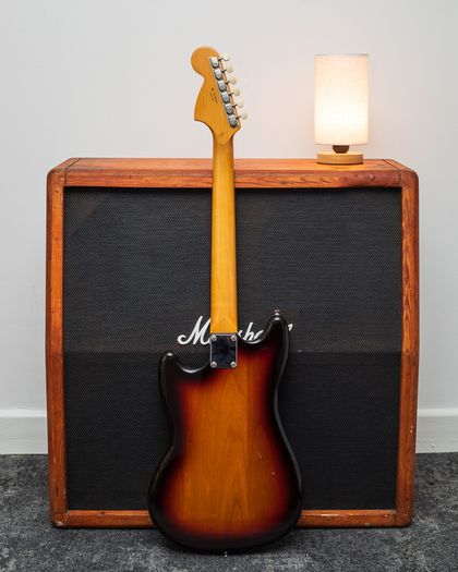 Fender Japan Classic 60s Mustang 2018 - 3 Tone Sunburst