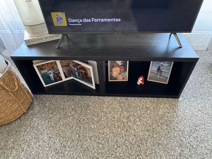 tv table
