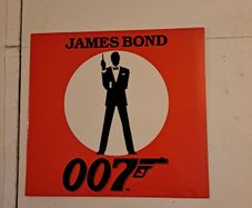James Bond 007 Actors Rare Phonecard  Set In Special James Bond 007 Folder. Brand New 1996