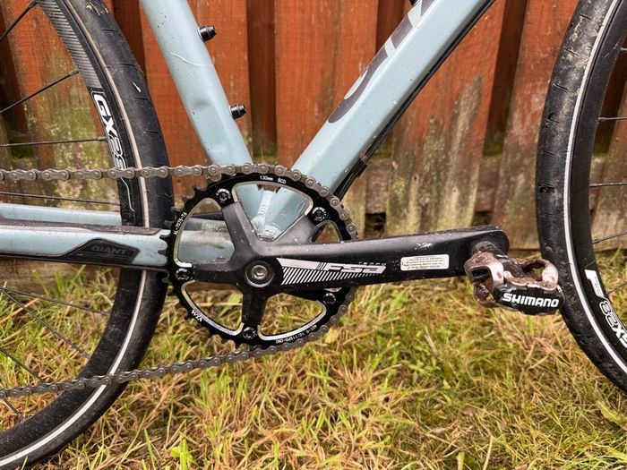 Giant Rapid 3 Hybrid Road Bike  Medium Frame (Carbon Fork)
