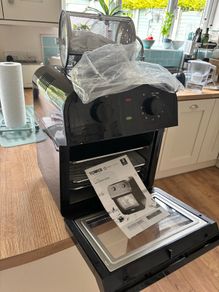 Tower air-fryer and oven