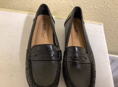 Girls shoes