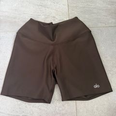 alo airlift gym shorts